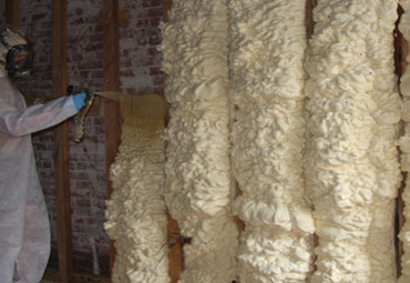 Types of Spray Foam in Minneapolis